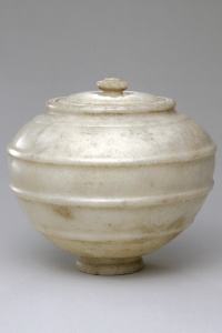 240. Urn