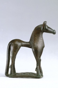 077. Horse on Openwork Base - Geometric