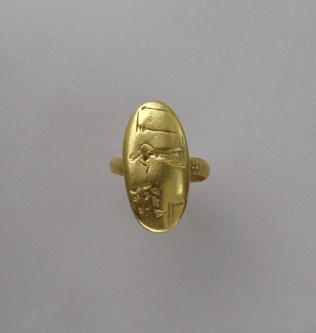 058. Ring - Minoan